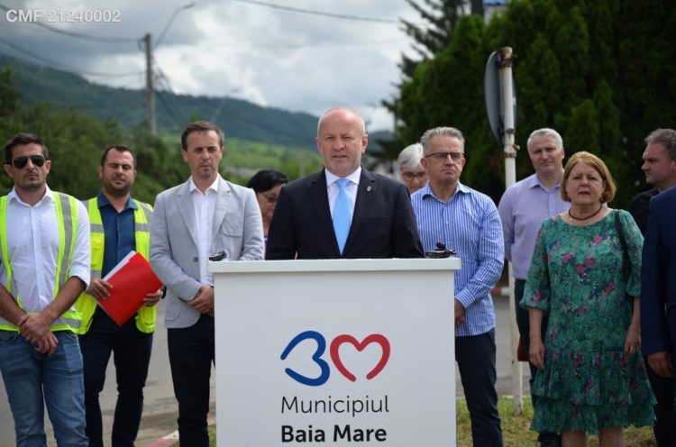 Primarul interimar Doru Ioan Dăncuș a semnat contractul pentru reabilitarea străzii Victoriei! În doar câteva zile se dă startul lucrărilor!