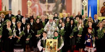 Corala „Doxologia”  sărbătoreşte două decenii de activitate. Concert extraordinar de praznicul Pogorârii Sfântului Duh