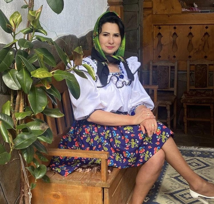 De Ziua Internaţională a Iei, jandarmerițele maramureșene au înlocuit uniforma militară cu costumele populare – foto