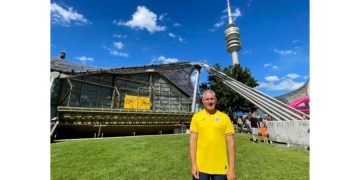 Un suporter a alergat 1.400 kilometri de la București la München, pentru primul meci al României