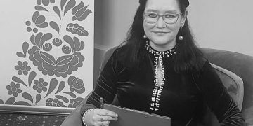 A decedat Oravecz Gyöngyi, gazda emisiunii în limba maghiară de la PlusTV Maramureş