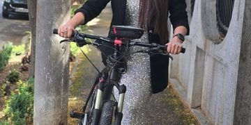 Paula Seling participă de Sânziene la evenimentul „Cu ia pe bicicletă”