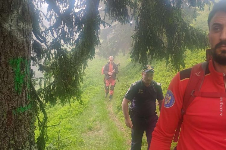 Ucrainean de 39 ani, izolat în zona Vf Poloninca, salvat de salvamontiștii maramureșeni