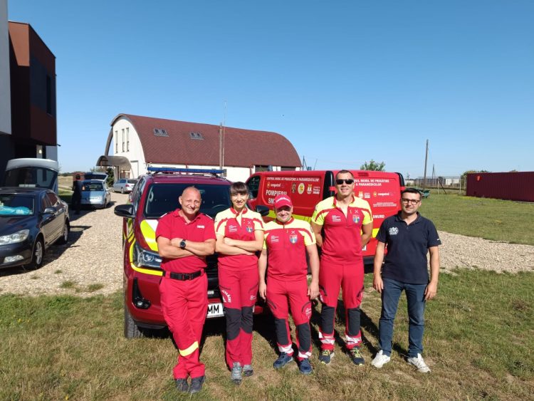 Trei salvatori montani ai SPJ Salvamont Maramureș au absolvit cursul de prim ajutor calificat, descarcerare și operațiuni de salvare