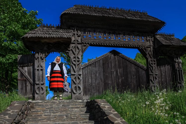 ȚARA MARAMUREȘULUI inclusă pe lista DESTINAȚIILOR ANULUI 2024 în secțiunea: TĂRÂMURI CU TRADIȚIE ȘI ISTORIE