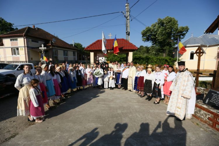 Binecuvântarea lucrărilor de înnoire realizate la biserica Parohiei Ortodoxe din localitatea Cuța
