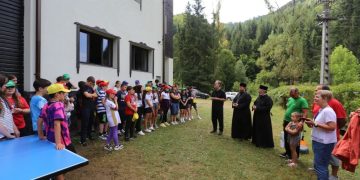 Vizită arhierească la tabăra de vară „Dragoste și prietenie”