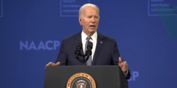 JOE BIDEN ŞI-A ANUNŢAT RETRAGEREA DIN CURSA PENTRU REALEGEREA LA CASA ALBĂ