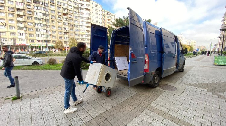 Scapă gratuit de aparatele electrice și electronice vechi. O nouă campanie de colectare are loc vineri