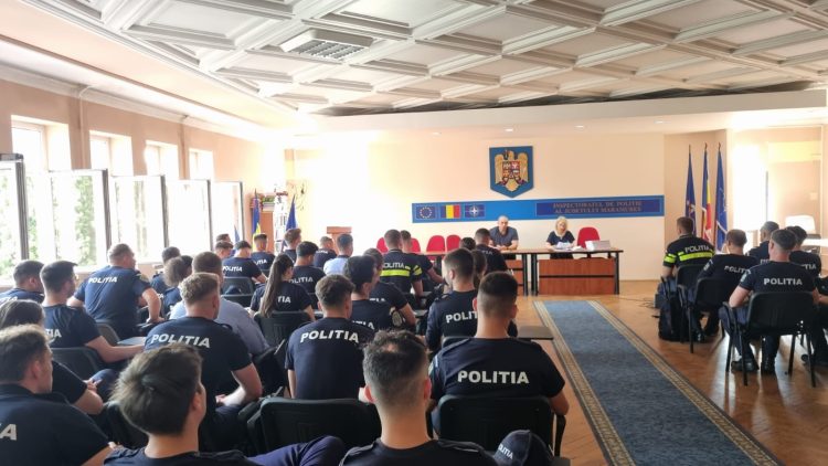 Peste 50 de elevi fac practică timp de două luni la Inspectoratul de Poliție Județean Maramureș