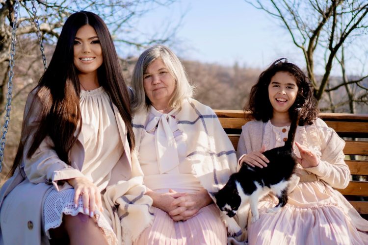 Mesajul Paulei Seling de ziua mamei sale