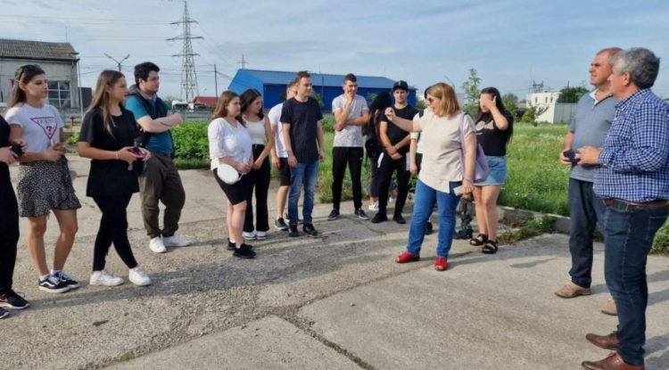 Studenții de la specializarea biologie au vizitat Stația de Epurare a apelor uzate și Stația de Tratare a apei din Baia Mare