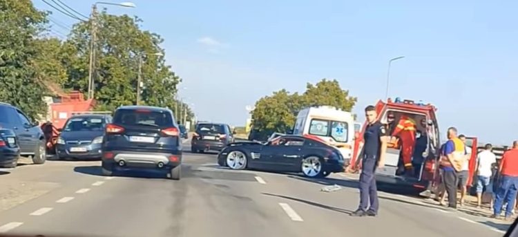 Accident cu 5 victime la Seini. Impact între un microbuz și un autoturism