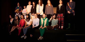 ASOCIAȚIA ARTSPOT BAIA MARE ÎNCEPE CURSURILE DE TEATRU PENTRU LICEENI!