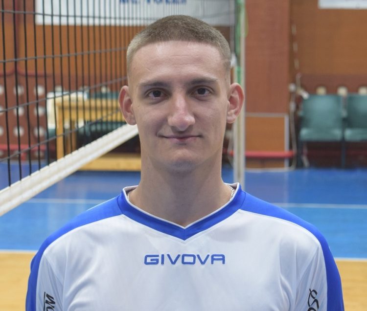 Volei. Alexandru Urian, noul jucător al echipei Ştiinţa Explorări Baia Mare