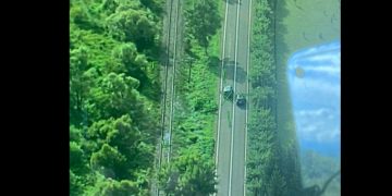 Nu e de joacă: Elicopterele controlează drumurile Maramureșului. Șofer lăsat fără permis de polițiști la înălțime