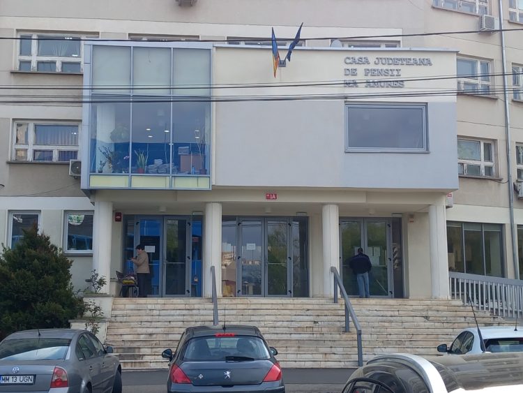 IMPORTANT. Precizări pentru pensionarii maramureșeni plecați peste hotare
