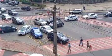 Băimărenii din zona Tribunalului, terorizați de claxoane și gălăgie