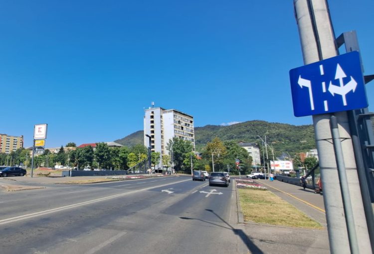 Noi reguli de circulație la intersecția bd. Republicii cu bd. Independenței