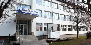 Noi defibrilatoare automate montate în puncte cheie din Baia Mare