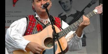 Cei care doresc să-i aducă un ultim omagiu lui Marinel Petreuş sunt aşteptaţi vineri la sediul Ansamblului Folcloric Național Transilvania