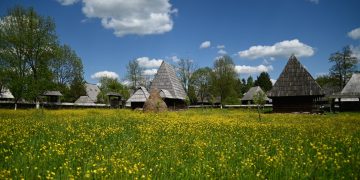 Festival multicultural „Noi cu a noști!”, la Muzeului Satului Maramureșean