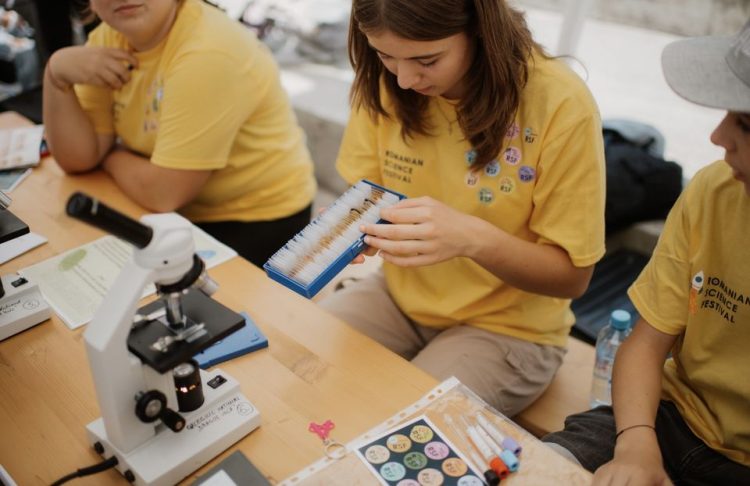 Romanian Science Festival (RSF) caută în Maramureş elevi şi studenți voluntari și profesori coordonatori