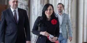 Adevărul e unul singur: mințiți, doamna ministru!