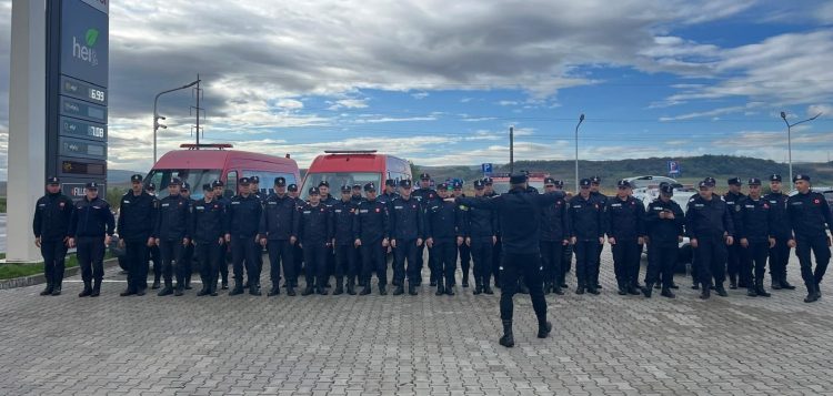 40 de cadre militare ale ISU Maramureș se duc la Galați pentru ajutorarea populației afectate de teribilele inundații