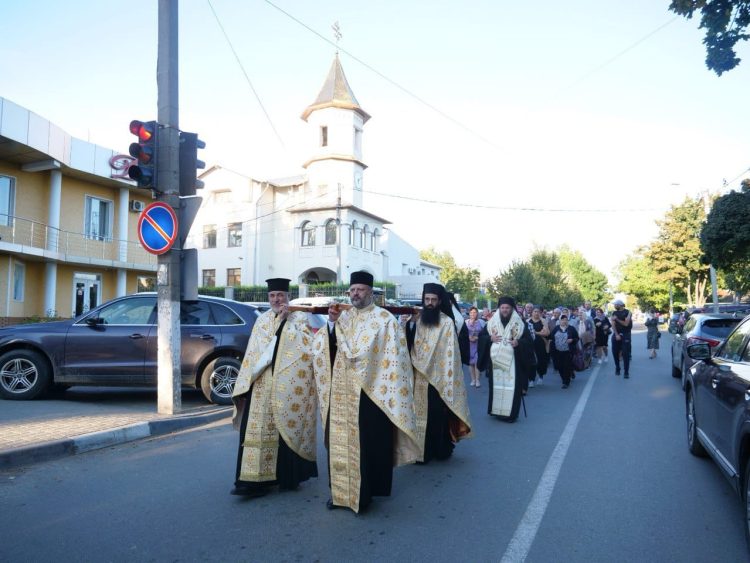 PS Timotei Sătmăreanul a slujit în Episcopia Basarabiei de Sud cu ocazia sărbătoririi Sfântului Ierarh Dionisie Erhan