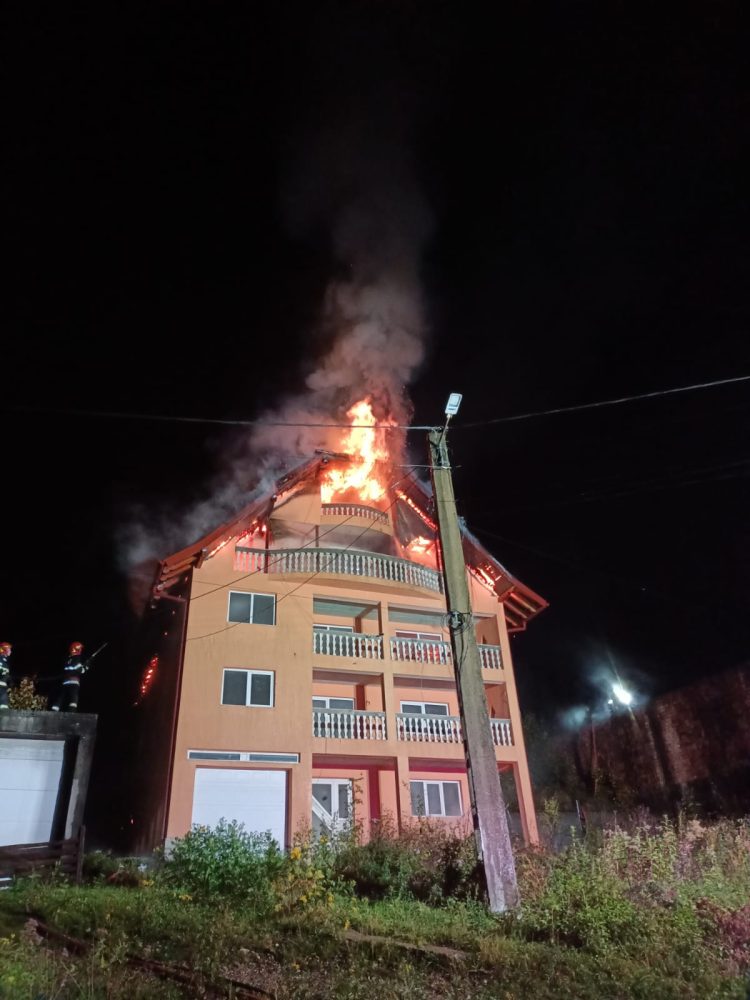 Incendiu la o casă de locuit din Borșa