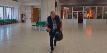 Atacatorul de la Parlament a fost reținut. Câți ani de închisoare riscă. Cum explică gestul său