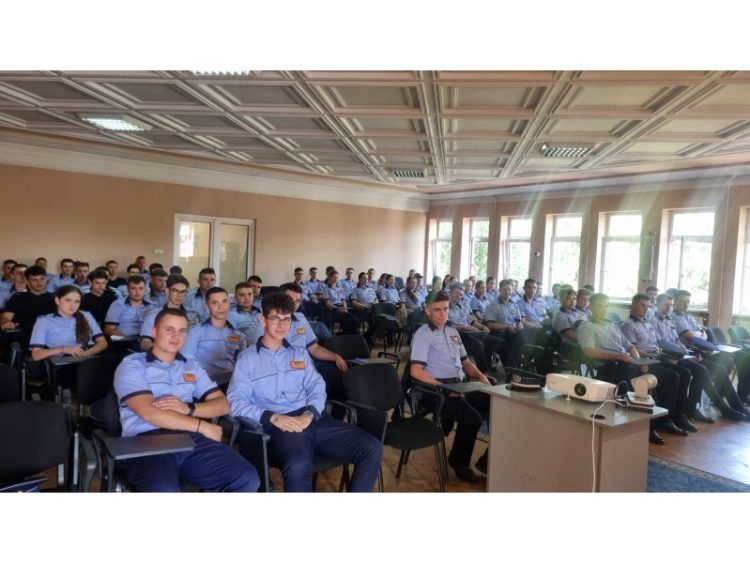 67 de elevi încep practica la Inspectoratul de Poliție Județean Maramureș