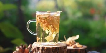 Ceaiuri din plante medicinale, beneficii pentru sănătate