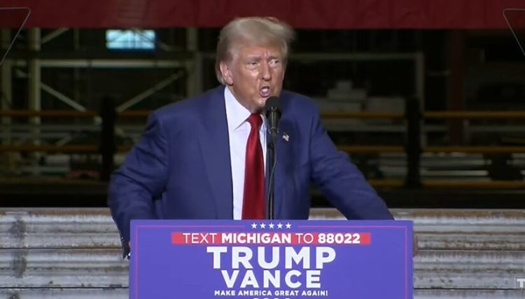Trump promite „expulzări în masă” în Springfield, unde i-a acuzat pe migranţi că mănâncă pisici