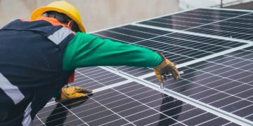 Programul Casa Verde Fotovoltaice 2024 începe azi la ora 10.00. Perioada de înscriere pe regiuni