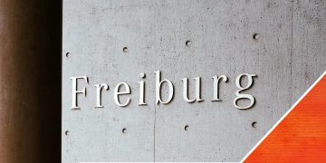 Vernisajul expoziției de pictură și fotografie a soților Julianne și Philip Muller, la Biblioteca Județeană