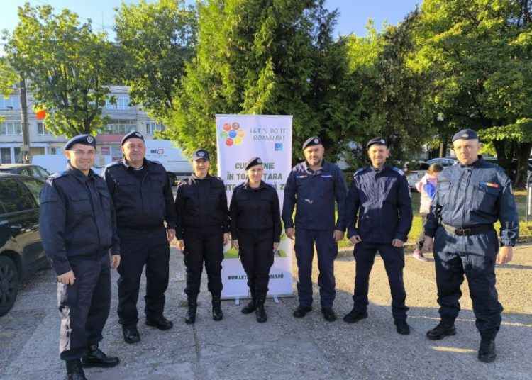 𝐋𝐞𝐭’𝐬 𝐝𝐨 𝐢𝐭, 𝐑𝐨𝐦𝐚𝐧𝐢𝐚 𝟐𝟎𝟐𝟒 ! Jandarmeria Maramureș prezentă la Ziua de Curățenie Națională