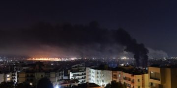 Armata israeliană continuă atacurile asupra fiefului Hezbollah din Beirut