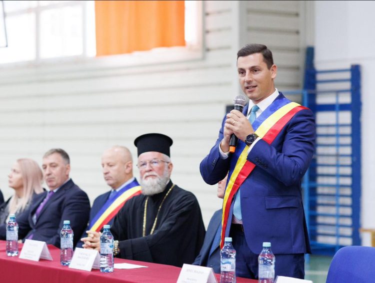 Ionel Bogdan, președinte CJ Maramureș , prezent la festivitatea de deschidere a noului an universitar!