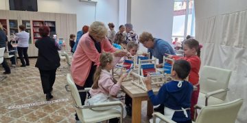 Elevii băimăreni au descoperit tainele țesutului și ale frământării aluatului la Centrul CASPEV