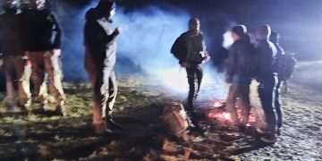 Opt cetăţeni ucraineni, recuperaţi de pe munte