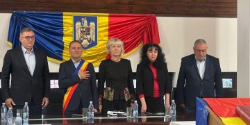 Deputatul Gheorghe Șimon prezent la Botiza la preluarea noului mandat de primar al lui Florea Poienar