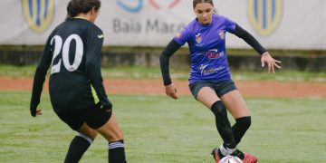Andreea Cândea, o tânără sportivă de 16 ani legitimată la ACS Fotbal Feminin Baia Mare, a avut un debut impresionant la echipa națională U17 a României