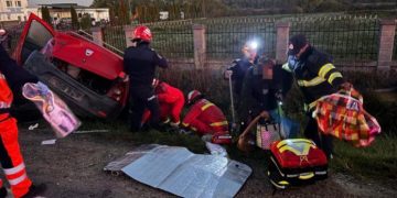 Accident grav în Satu Mare. Două persoane au ajuns la spital