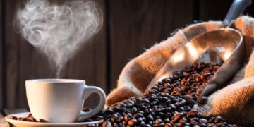 Prețul cafelei ar putea crește cu peste 10% în toamna aceasta