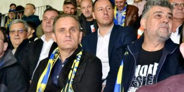 Premierul Ciolacu, huiduit la evenimentul dedicat centenarului Petrolului Ploiești! „O ia pe urma lui Dăncilă și Ponta”