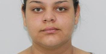 O tânără de 17 ani a dispărut de acasă. Ea este căutată de familie și polițiști