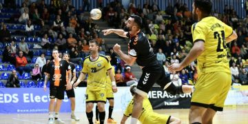 MINAUR: Victorie clarã și un prim pas spre calificarea în turul III