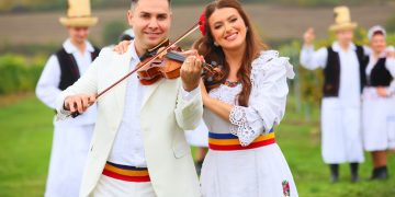 Artista Lavinia Goste continuă să îşi surprindă fanii cu noi proiecte inedite!